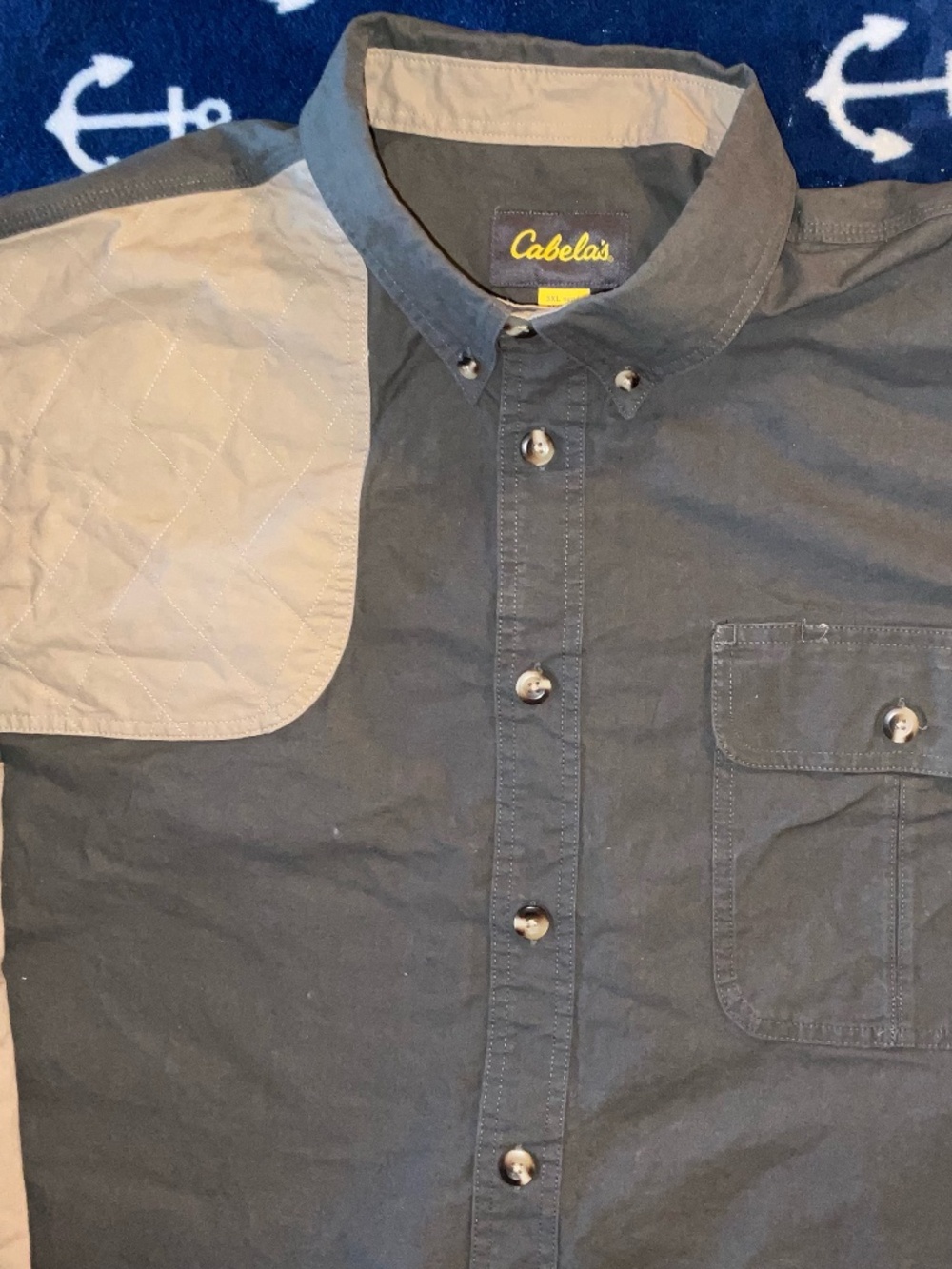 Cabela’s-3XL-Black & Tan-Diamond Paneling- Right hand